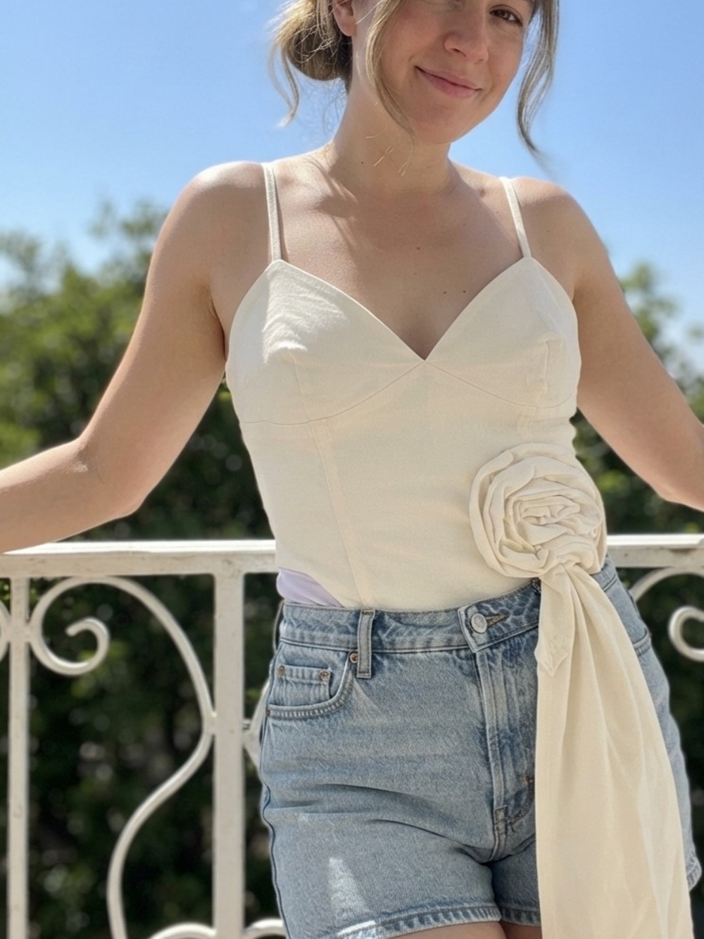 Forever 21 Women’s White Solid Teddy Bodysuit, Adjustable Straps, Bow, Large NWT